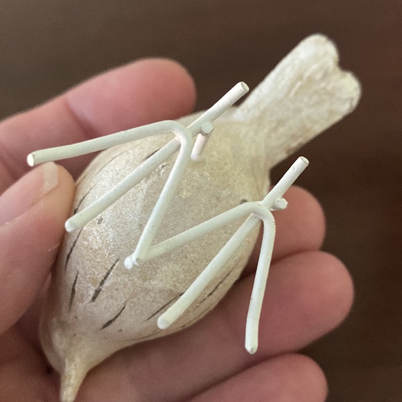 Shabby Chic Metal Bird Figurine - Picture 3 of 3